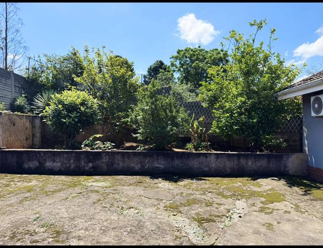 3 BEDROOM FREESTANDING FOR SALE IN LOTUSVILLE